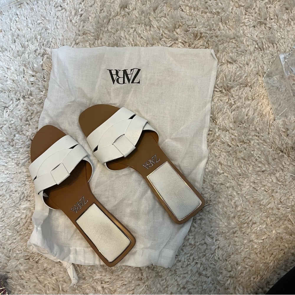 Zara flat crossed sandals white
